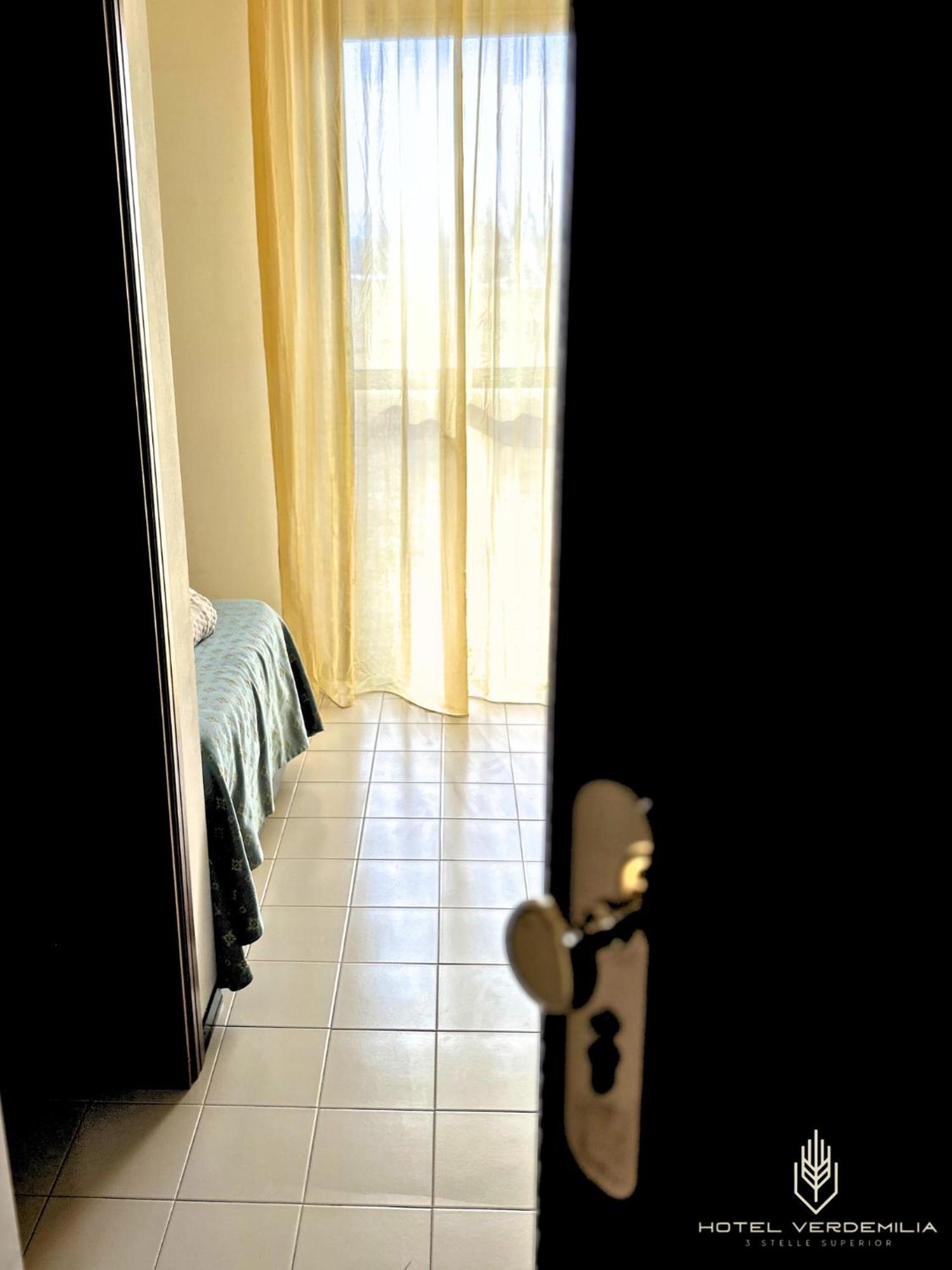 Verdemilia Hotel Anzola dell'Emilia Ngoại thất bức ảnh