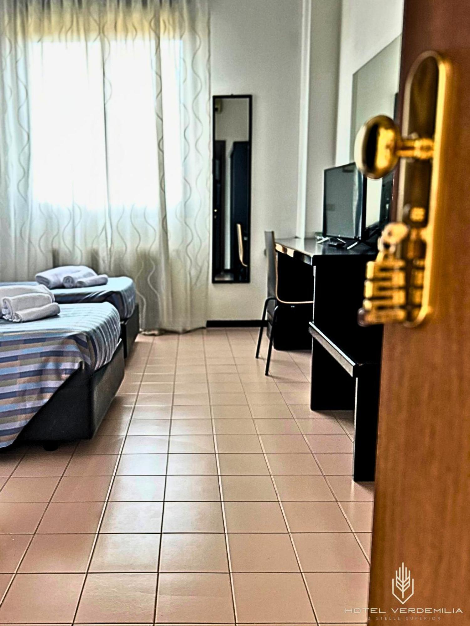 Verdemilia Hotel Anzola dell'Emilia Ngoại thất bức ảnh